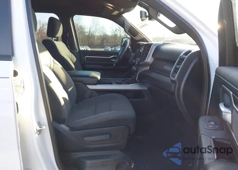 2019 Ram 1500 Big Horn/Lone Star 4X4 6'4 Box z USA, uszkodzony, nr VIN 1C6SRFBT5KN511404